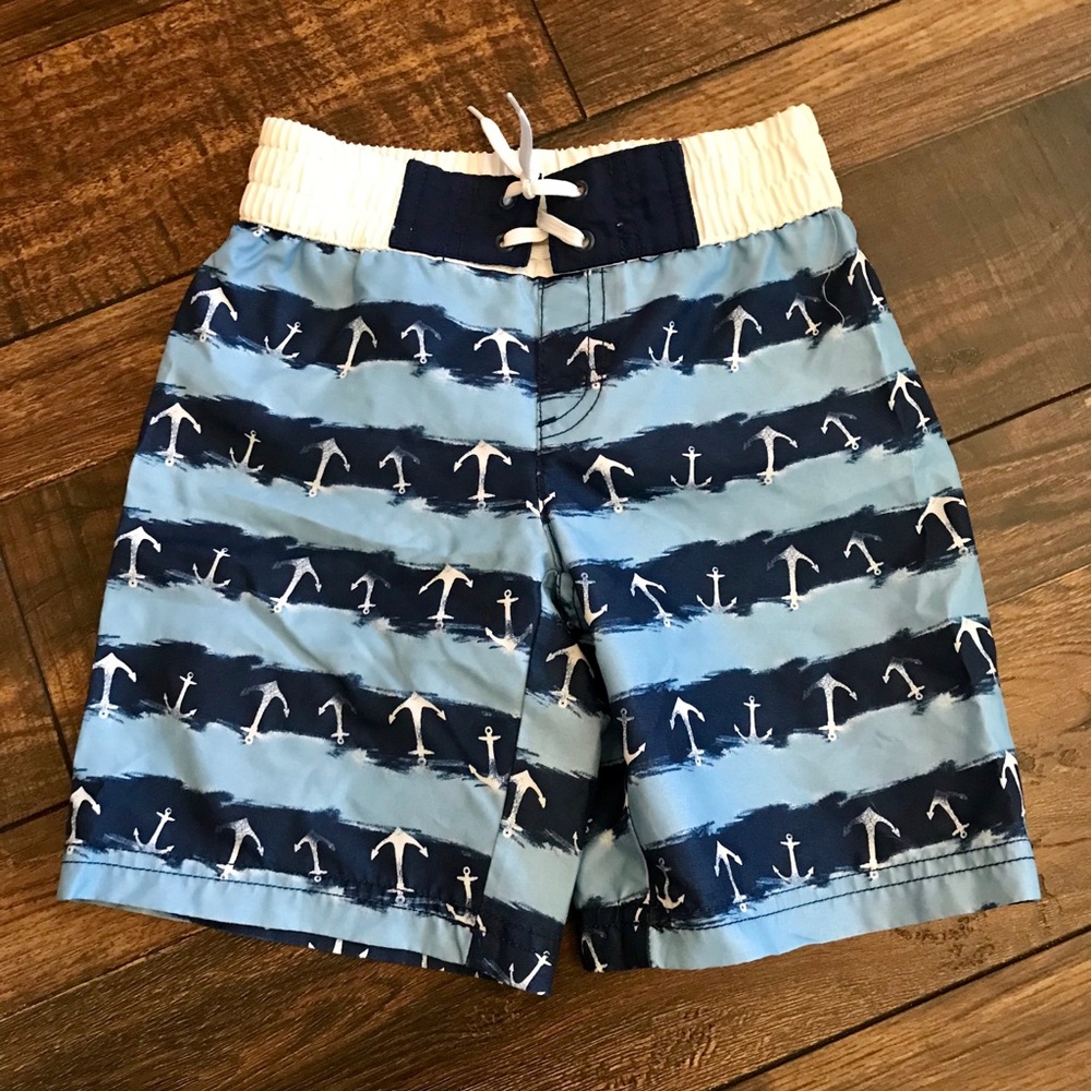 ⚓️ Boys size 5T swim shorts